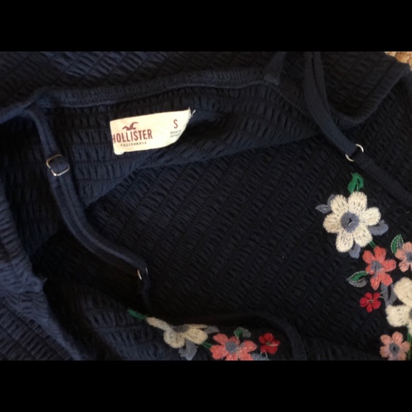 Hollister blue romper! Floral design. Size S! - Picture 3 of 3